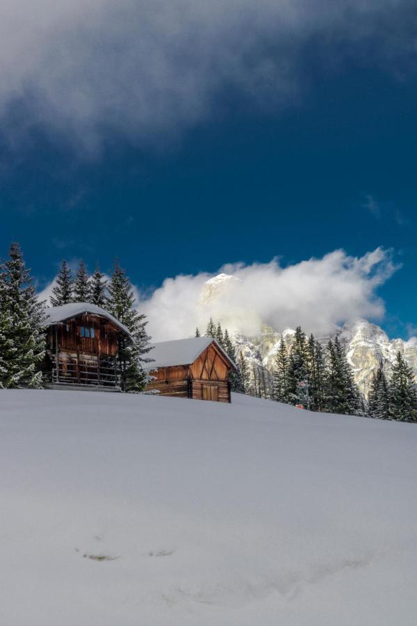 Hotel Planac Corvara In Badia Eksteriør billede